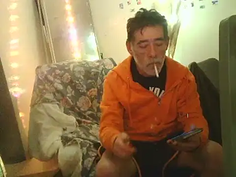 Snapshot of DaddyQuimHot chatting on 02-11-25, 01:41 DaddyQuimHot online show from 02-11-25, 01:41