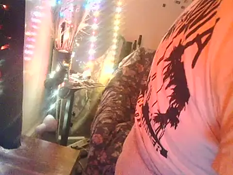 Snapshot of DaddyQuimHot chatting on 03-06-25, 05:00 DaddyQuimHot online show from 03-06-25, 05:00