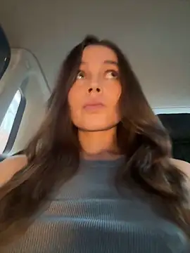 Snapshot of nicole111 chatting on 10-17-25, 01:35 nicole111 online show from 10-17-25, 01:35