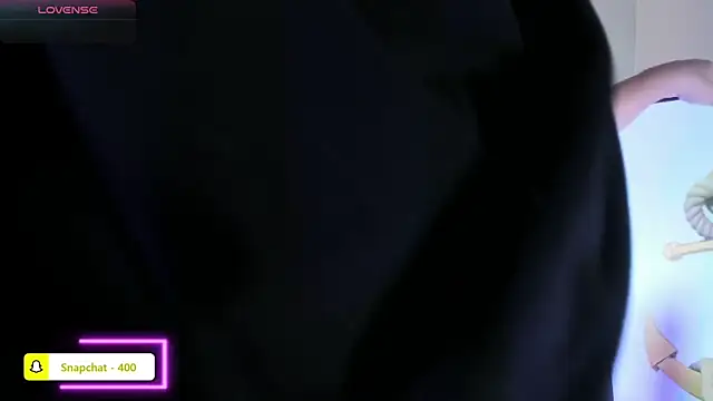 Umarani  online show from 04-17-26, 06:44