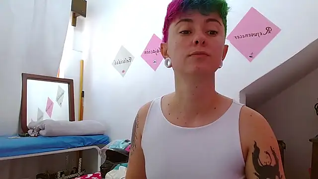 tomboyblue online show from 10-25-25, 06:02