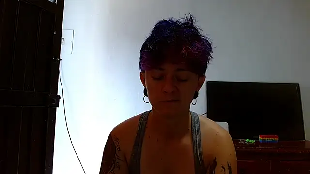 tomboyblue online show from 05-13-26, 05:21