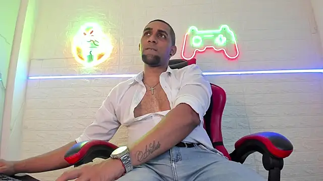 Paolo johnson online show from 12-01-25, 04:34