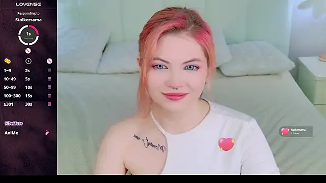 Snapshot of Lisa_Adam chatting on 01-24-25, 07:08 Lisa Adam online show from 01-24-25, 07:08