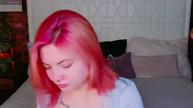 Snapshot of Lisa_Adam chatting on 03-07-25, 04:02 Lisa Adam online show from 03-07-25, 04:02