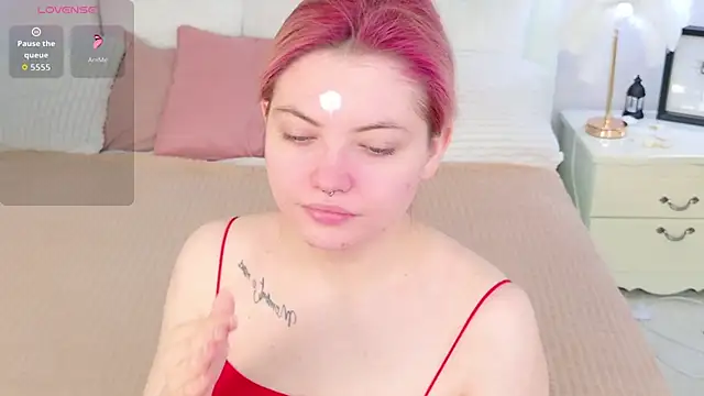 Snapshot of Lisa_Adam chatting on 11-28-25, 05:04 Lisa Adam online show from 11-28-25, 05:04