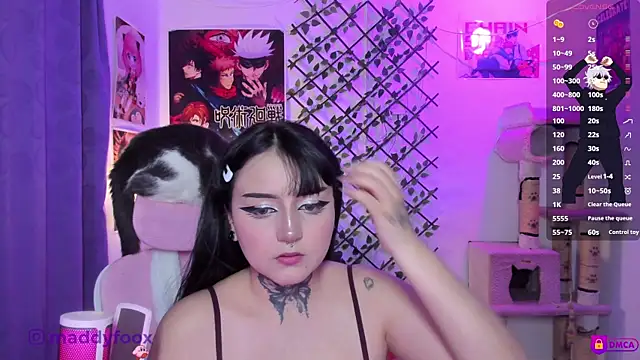 MaddyFooxx online show from 05-02-26, 11:43