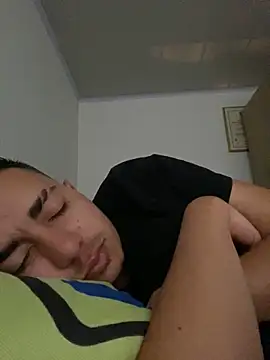 Snapshot of DanielGomez9 chatting on 12-29-24, 10:36 DanielGomez9 online show from 12-29-24, 10:36