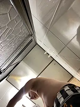 Snapshot of DanielGomez9 chatting on 03-16-25, 09:05 DanielGomez9 online show from 03-16-25, 09:05