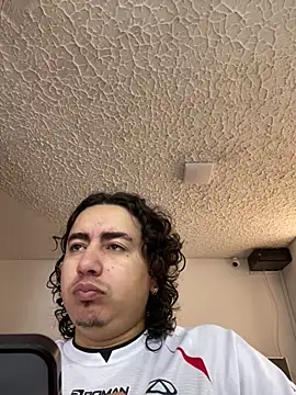 Snapshot of DanielGomez9 chatting on 03-13-26, 02:01 DanielGomez9 online show from 03-13-26, 02:01