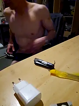 Snapshot of v4Tomasgrau9 chatting on 04-09-26, 10:26 v4Tomasgrau9 online show from 04-09-26, 10:26