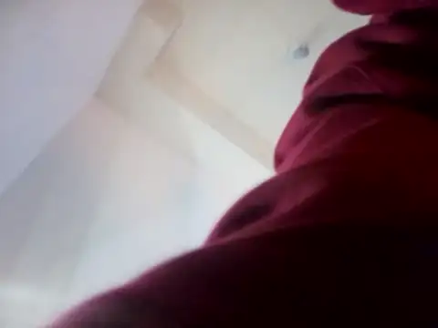 Snapshot of Puffgettingstuffed chatting on 01-14-26, 01:39 Puffgettingstuffed online show from 01-14-26, 01:39