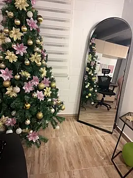 Eva Gonzalez online show from 12-12-24, 11:14