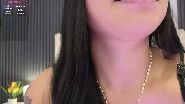 Madiee Rhea online show from 04-11-26, 07:51