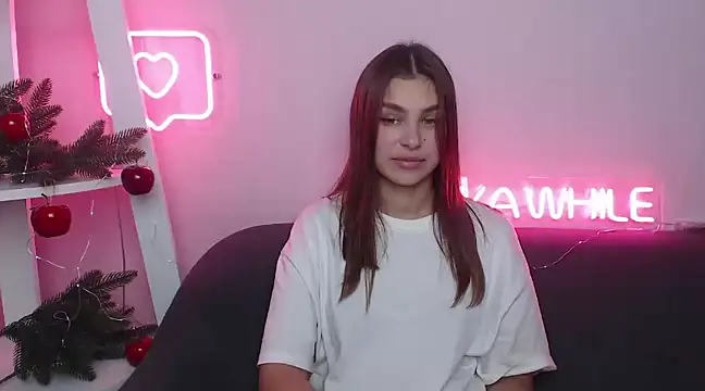 Snapshot of MilanaAngelAs chatting on 12-22-24, 10:49 MilanaAngelAs online show from 12-22-24, 10:49