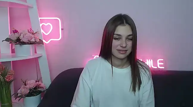 Snapshot of MilanaAngelAs chatting on 01-11-25, 05:40 MilanaAngelAs online show from 01-11-25, 05:40