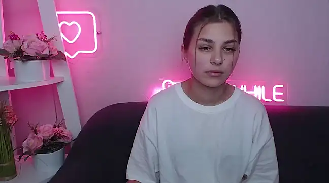 Snapshot of MilanaAngelAs chatting on 01-13-25, 05:44 MilanaAngelAs online show from 01-13-25, 05:44