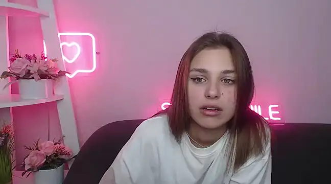 Snapshot of MilanaAngelAs chatting on 01-25-25, 02:03 MilanaAngelAs online show from 01-25-25, 02:03