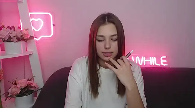Snapshot of MilanaAngelAs chatting on 01-28-25, 11:49 MilanaAngelAs online show from 01-28-25, 11:49