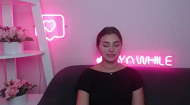 Snapshot of MilanaAngelAs chatting on 01-31-25, 08:43 MilanaAngelAs online show from 01-31-25, 08:43