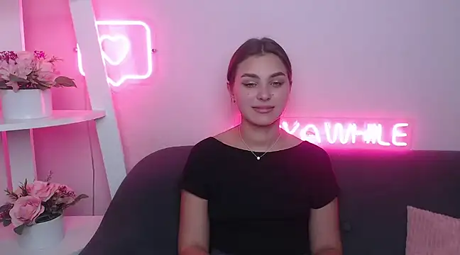 Snapshot of MilanaAngelAs chatting on 01-31-25, 12:07 MilanaAngelAs online show from 01-31-25, 12:07