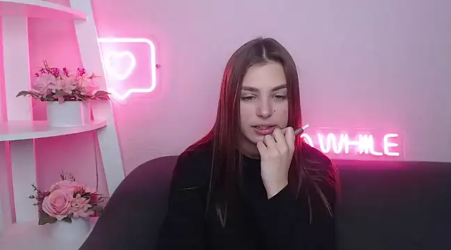 Snapshot of MilanaAngelAs chatting on 02-22-25, 11:57 MilanaAngelAs online show from 02-22-25, 11:57