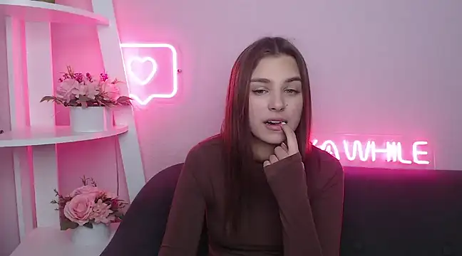 Snapshot of MilanaAngelAs chatting on 02-23-25, 05:34 MilanaAngelAs online show from 02-23-25, 05:34
