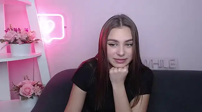 Snapshot of MilanaAngelAs chatting on 03-02-25, 05:44 MilanaAngelAs online show from 03-02-25, 05:44