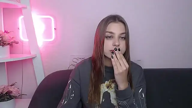Snapshot of MilanaAngelAs chatting on 10-07-25, 07:44 MilanaAngelAs online show from 10-07-25, 07:44