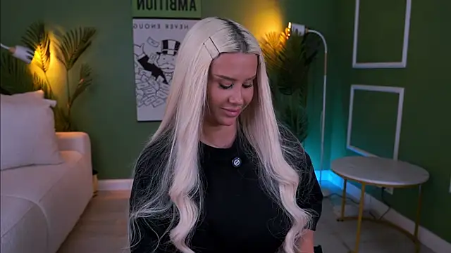 EvaZane online show from 04-15-26, 10:21