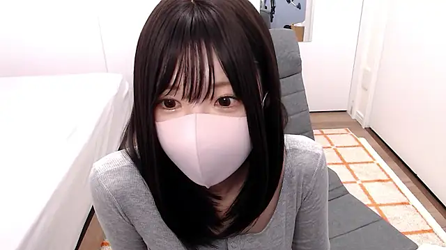 Snapshot of _mi_tsu_ki_ chatting on 10-13-25, 04:23  mi tsu ki  online show from 10-13-25, 04:23