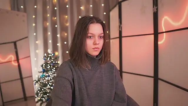 Snapshot of Addelin_Moon chatting on 12-22-24, 04:06 Addelin Moon online show from 12-22-24, 04:06