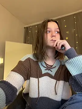 Snapshot of Addelin_Moon chatting on 01-25-25, 03:41 Addelin Moon online show from 01-25-25, 03:41