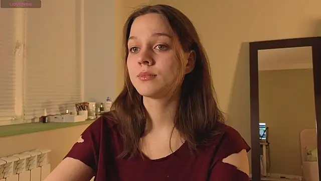 Snapshot of Addelin_Moon chatting on 11-20-25, 04:29 Addelin Moon online show from 11-20-25, 04:29