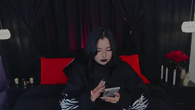 VeroNoir online show from 04-26-26, 01:58