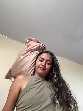 Snapshot of ViolettaSummer chatting on 11-01-25, 09:39 ViolettaSummer online show from 11-01-25, 09:39