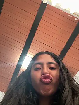 ViolettaSummer online show from 03-19-26, 02:43