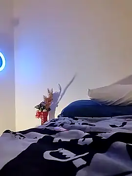 Snapshot of Papinine6 chatting on 09-11-25, 05:24 Papinine6 online show from 09-11-25, 05:24