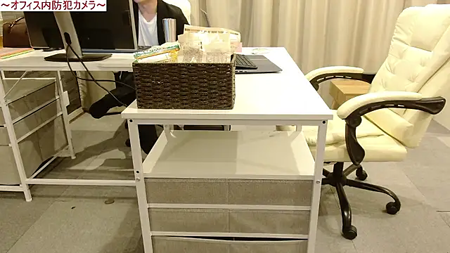 Snapshot of Toms-BBQ chatting on 03-15-26, 06:47 Toms-BBQ online show from 03-15-26, 06:47