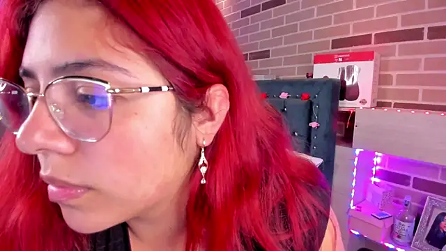 Snapshot of Rousse_Collinss chatting on 12-03-24, 02:58 Rousse Collinss online show from 12-03-24, 02:58