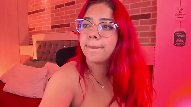 Snapshot of Rousse_Collinss chatting on 01-30-25, 01:33 Rousse Collinss online show from 01-30-25, 01:33