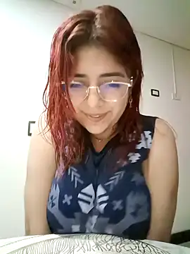 Snapshot of Rousse_Collinss chatting on 02-07-25, 03:45 Rousse Collinss online show from 02-07-25, 03:45