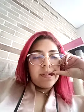 Snapshot of Rousse_Collinss chatting on 03-07-25, 09:27 Rousse Collinss online show from 03-07-25, 09:27