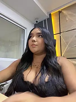 Snapshot of little_lissiee chatting on 11-01-25, 12:01 little lissiee online show from 11-01-25, 12:01