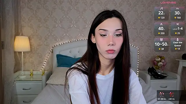 Kaia Sunshine Mia online show from 11-06-25, 09:43