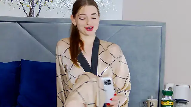 NicoleRosss online show from 10-15-25, 05:18