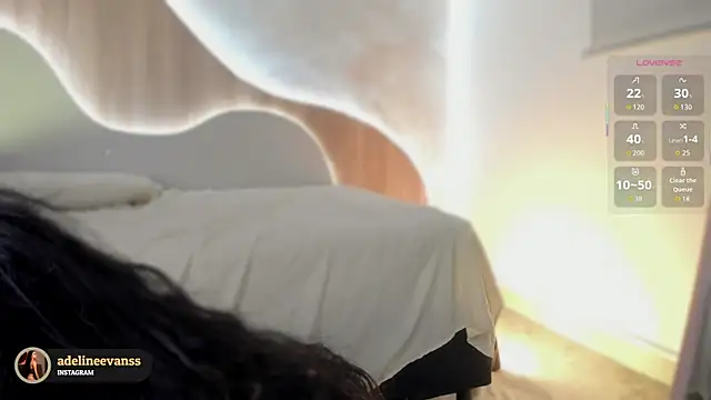 Snapshot of AdelineEvanss chatting on 10-24-25, 08:49 AdelineEvanss online show from 10-24-25, 08:49