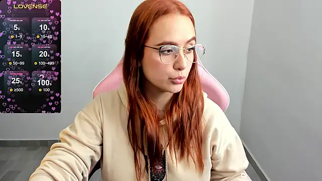 Snapshot of maryluna95 chatting on 12-13-24, 06:59 maryluna95 online show from 12-13-24, 06:59