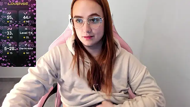 Snapshot of maryluna95 chatting on 12-14-24, 04:12 maryluna95 online show from 12-14-24, 04:12