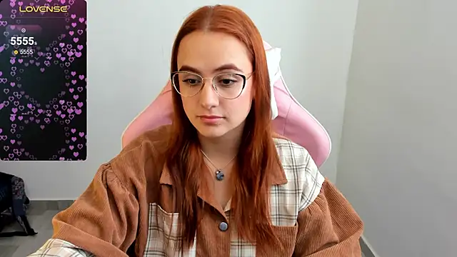 Snapshot of maryluna95 chatting on 12-17-24, 06:09 maryluna95 online show from 12-17-24, 06:09